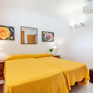 Apartment Delta 3, Soller